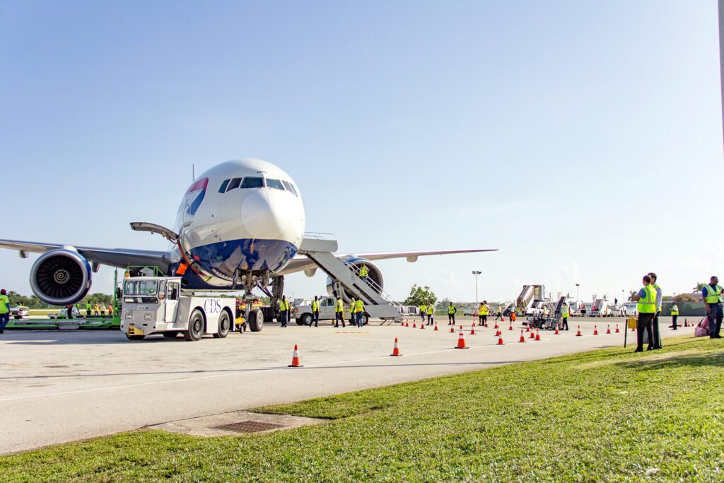CDS ground crew aircraft ramp services